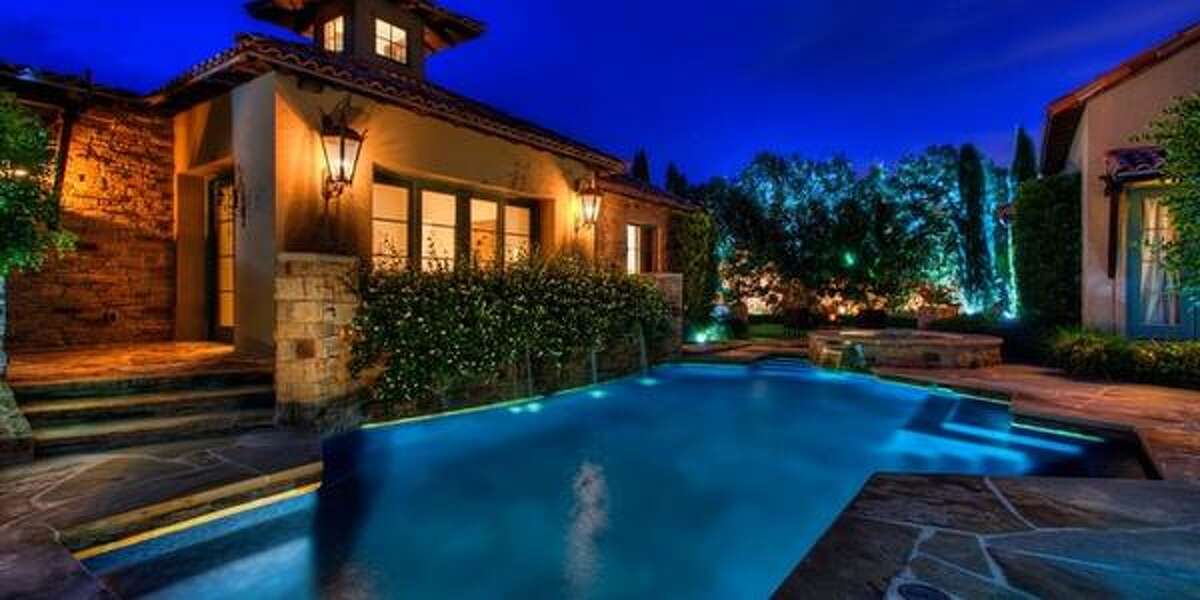 Beautiful Texas homes with massive indoor pools that are currently for sale