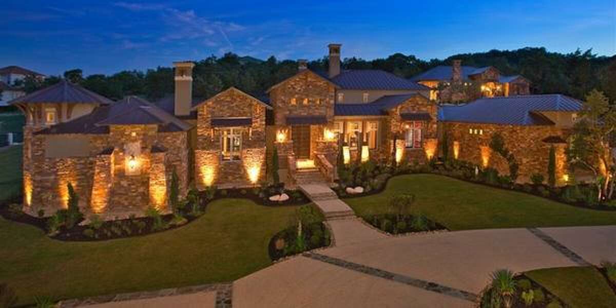 San Antonio homes with great pools