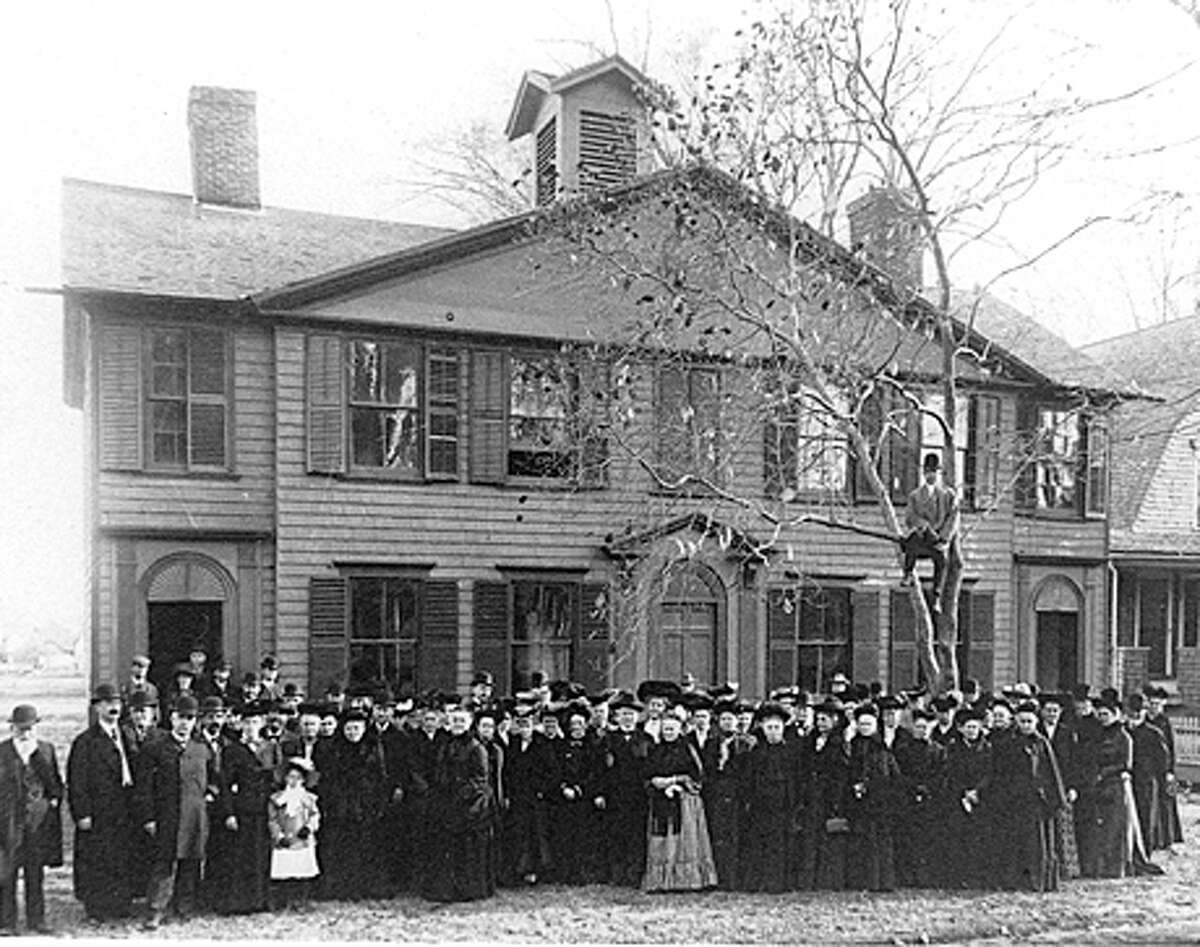 Fairfield 375 A primer on the history of Fairfield's schools