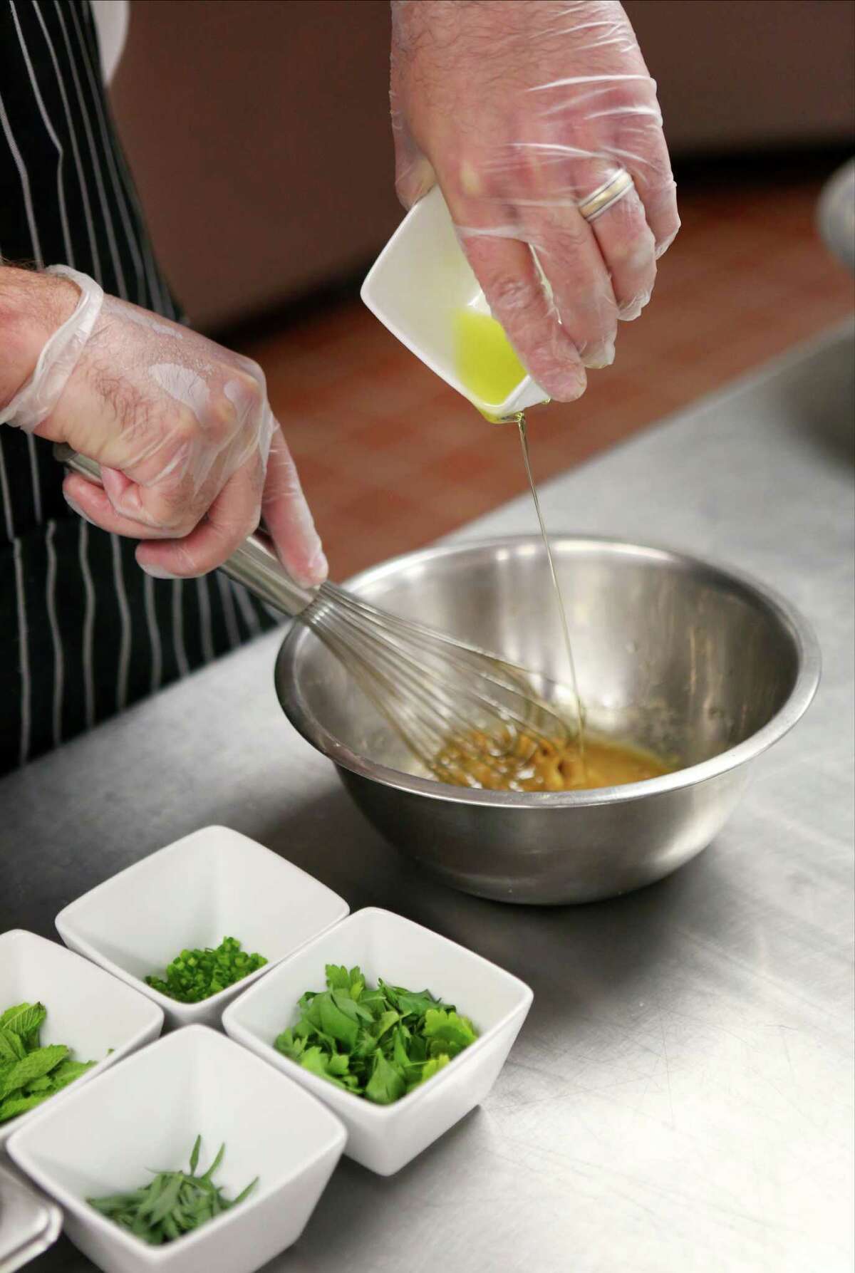 Homemade vinaigrette beats bottled any time