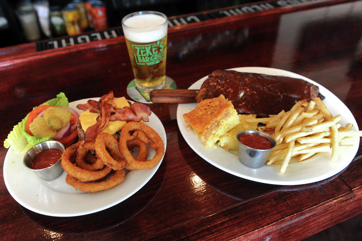 Zeke's Bar and Grill opens in Bridgeport