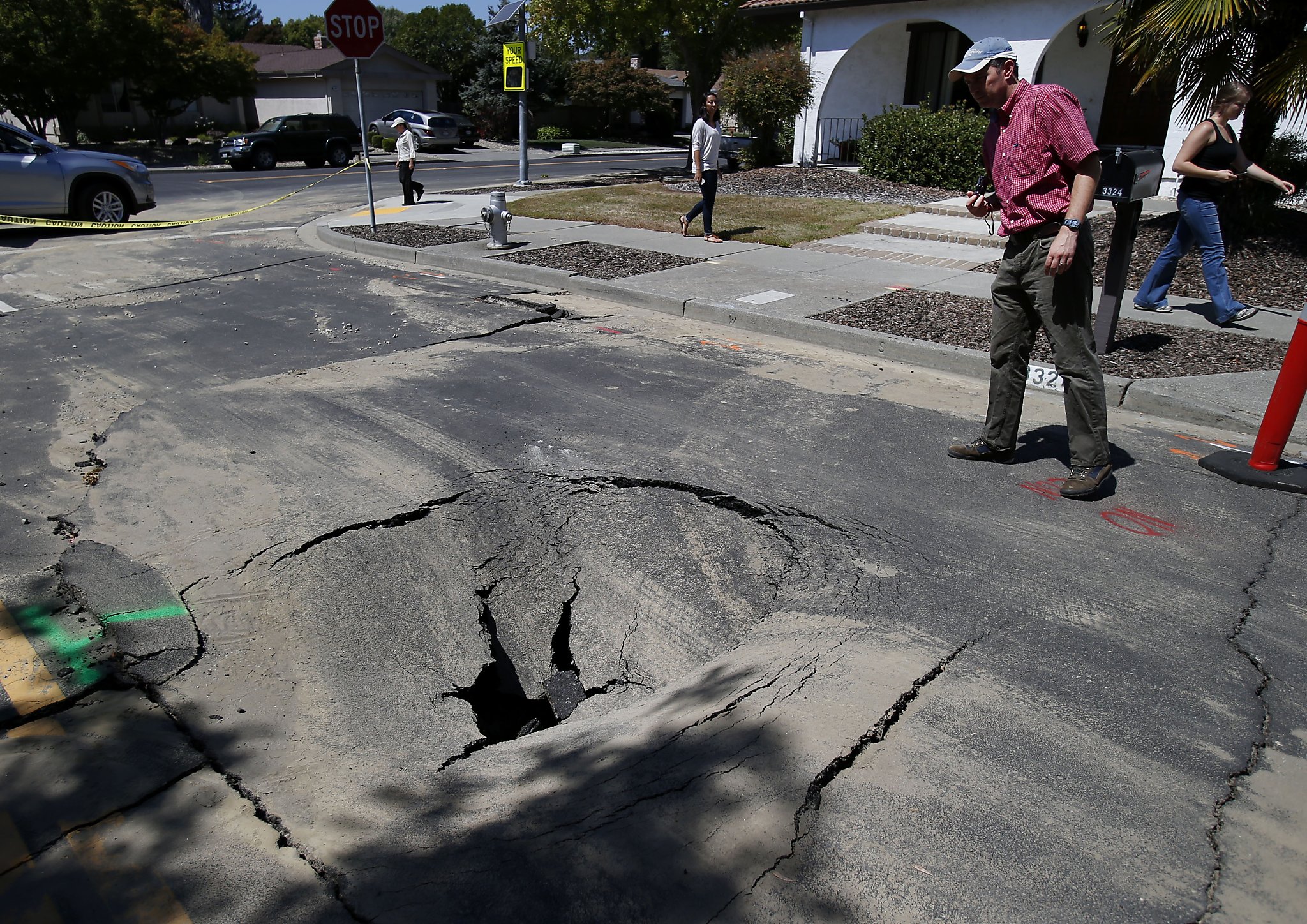 Aftershocks, aid are focus days after Napa earthquake