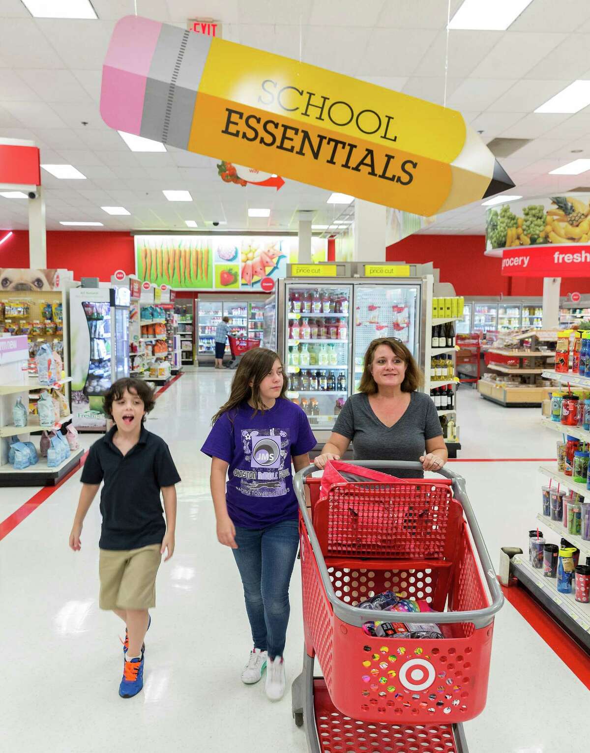 Back-to-school retail rush likely to last through Labor Day