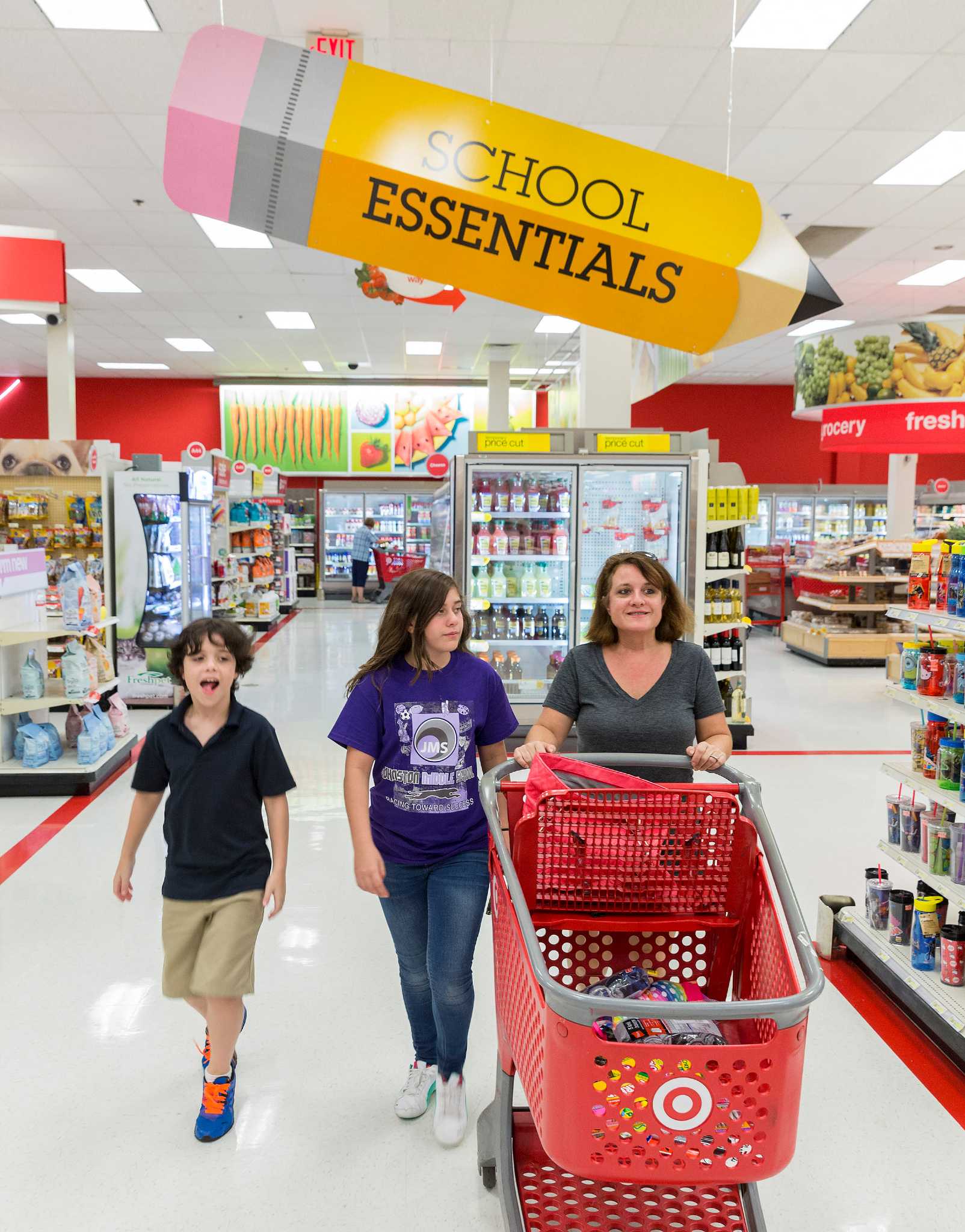 Back To School Retail Rush Likely To Last Through Labor Day
