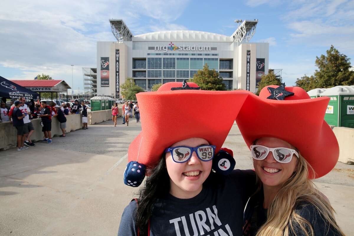 The Only Way to Tailgate - Texans Style