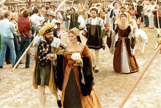 Texas Risque Renaissance A brief early history of the Texas Renaissance Festival