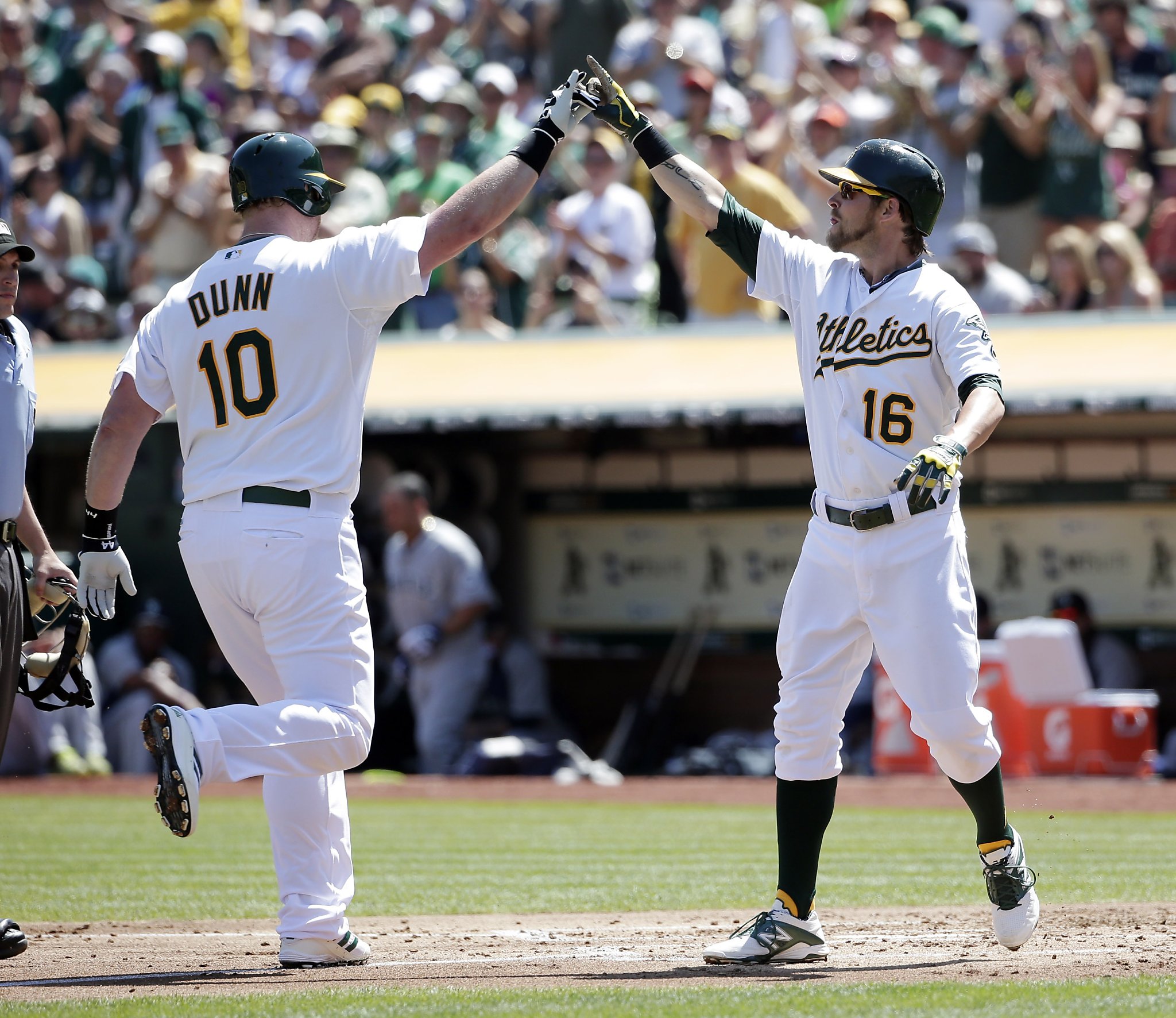 Adam Dunn's HR jump-starts A's offense in win over Seattle