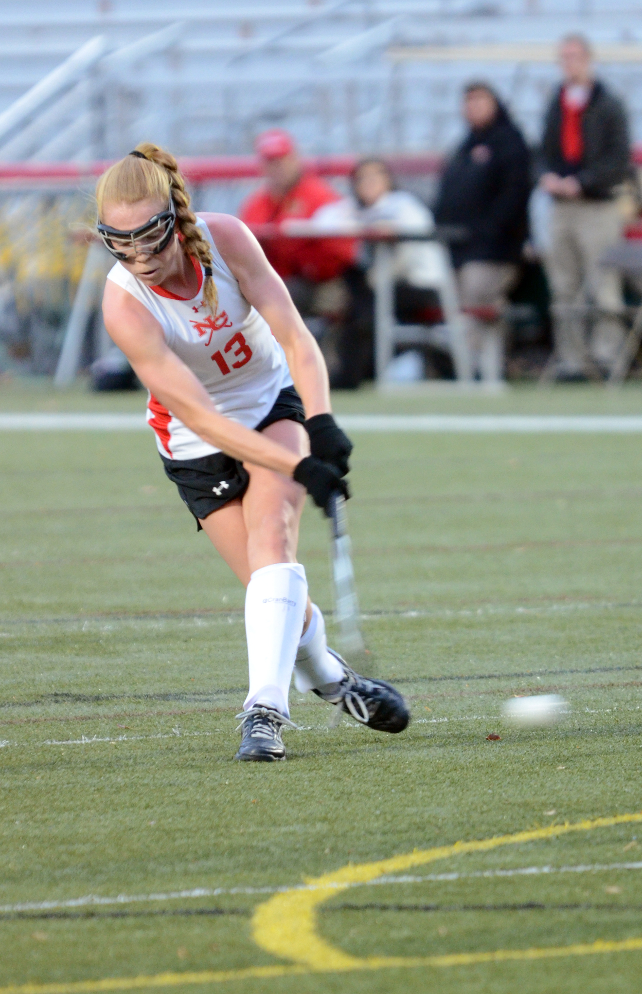 New Canaan field hockey confronts youth, earlyseason tests