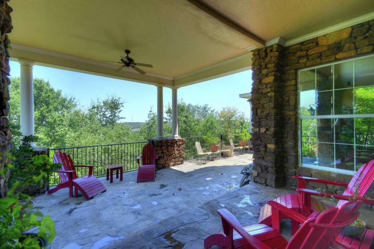 OneofaKind Home in Timberwood Park