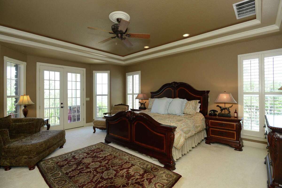 OneofaKind Home in Timberwood Park