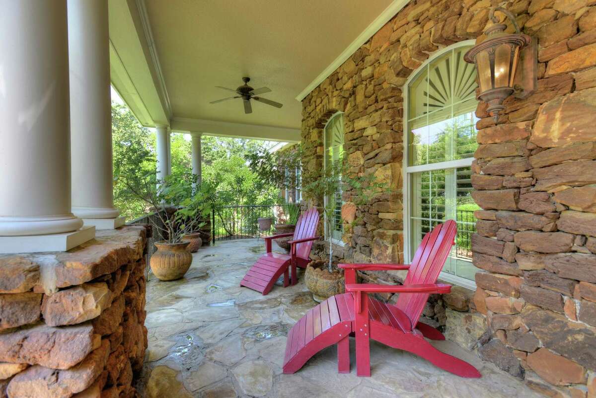 OneofaKind Home in Timberwood Park