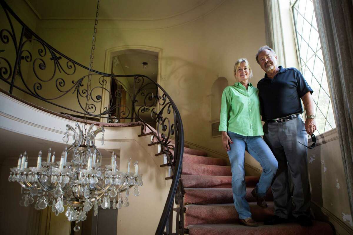 Weingarten mansion in Riverside Terrace new owners Darryl Schroeder and his wife Lori Schroeder, have taken on the task of reviving the 1930's home. ( Marie D. De Jesus / Houston Chronicle )