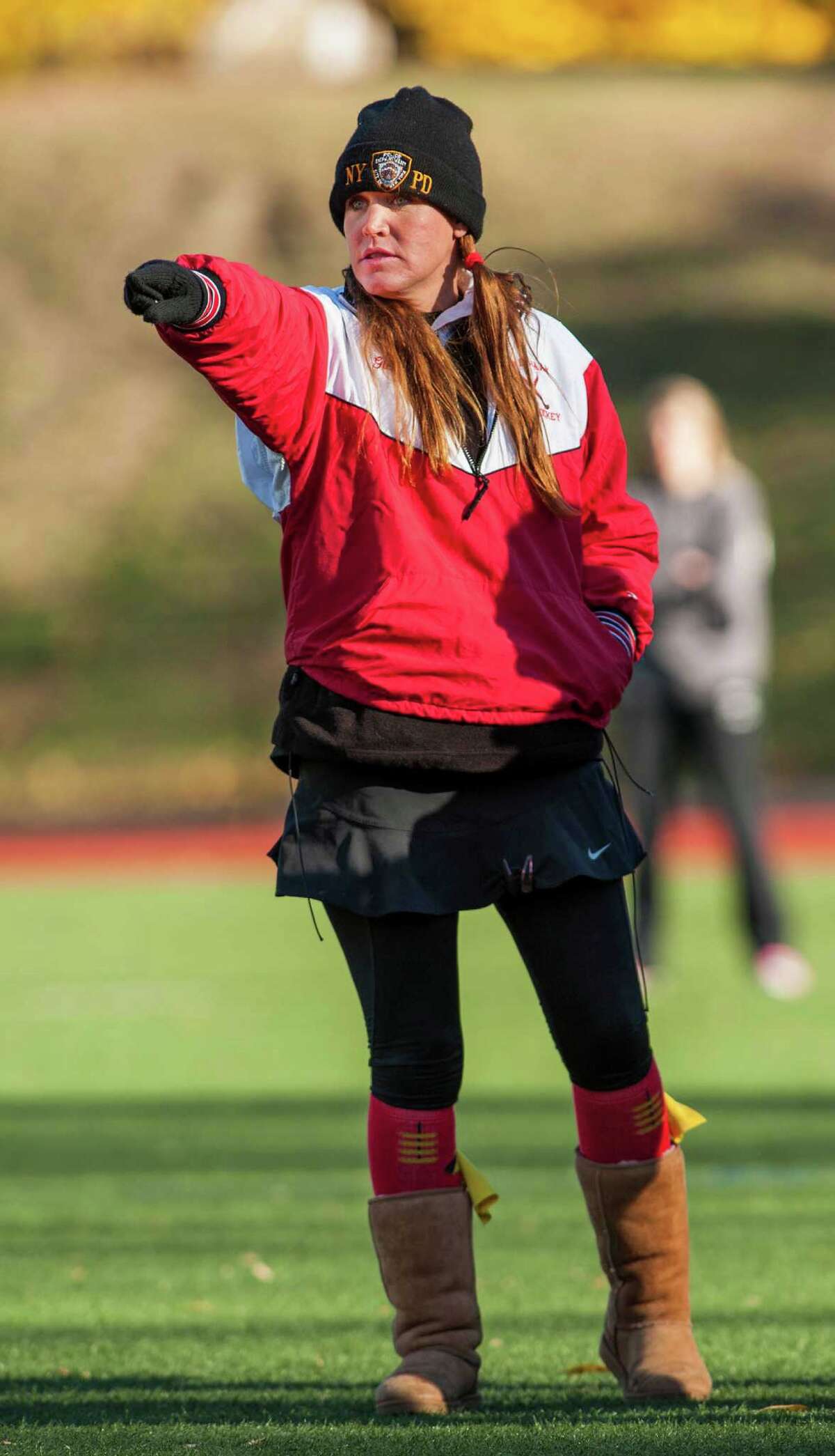New Canaan field hockey confronts youth, earlyseason tests