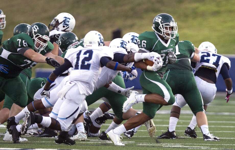 Elsik moves to 20 on season with convincing win over Stratford