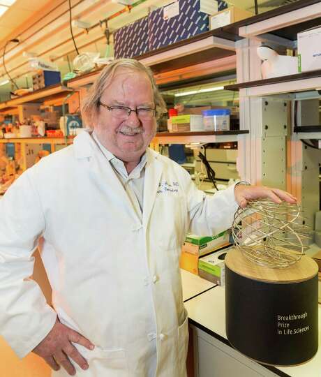 Jim Allison, Ph.D., an M.D. Anderson researcher whose ground breaking research enabled doctors to enlist the immune system to fight cancer. For Sunday story on the new approach. With important "Breakthrough Prize in Life Sciences" in his lab at the McCombs Institute for the Early Detection and Treatment of Cancer, 7555 Fannin Street.  1/24/14 (Craig H. Hartley/For the Chronicle)