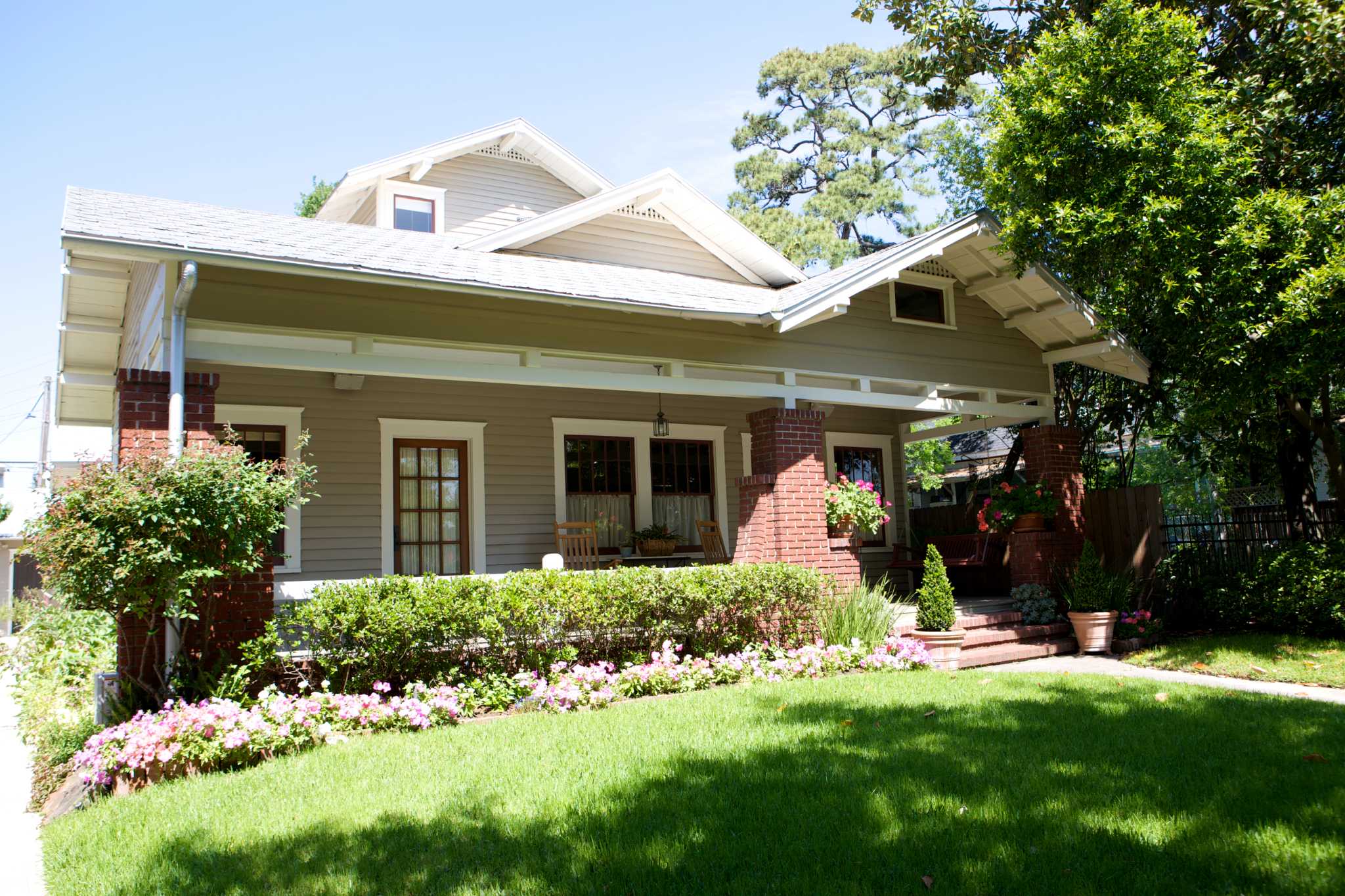 Lawyer built a better bungalow in the Heights
