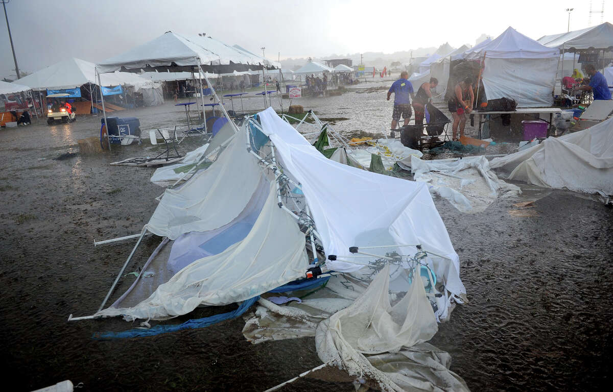 Trees Uprooted Power Kod As Storms Wallop Fairfield