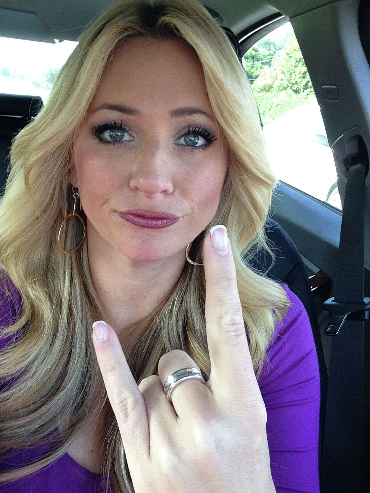 Houston Texans to Channel 11's Chita Johnson: 'We don't have a hand sign'