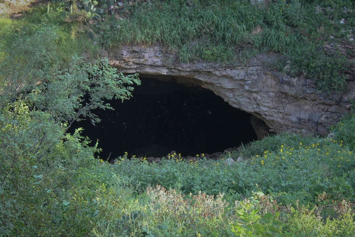 Go Inside Honey Creek Cave The Longest Known Cave In Texas