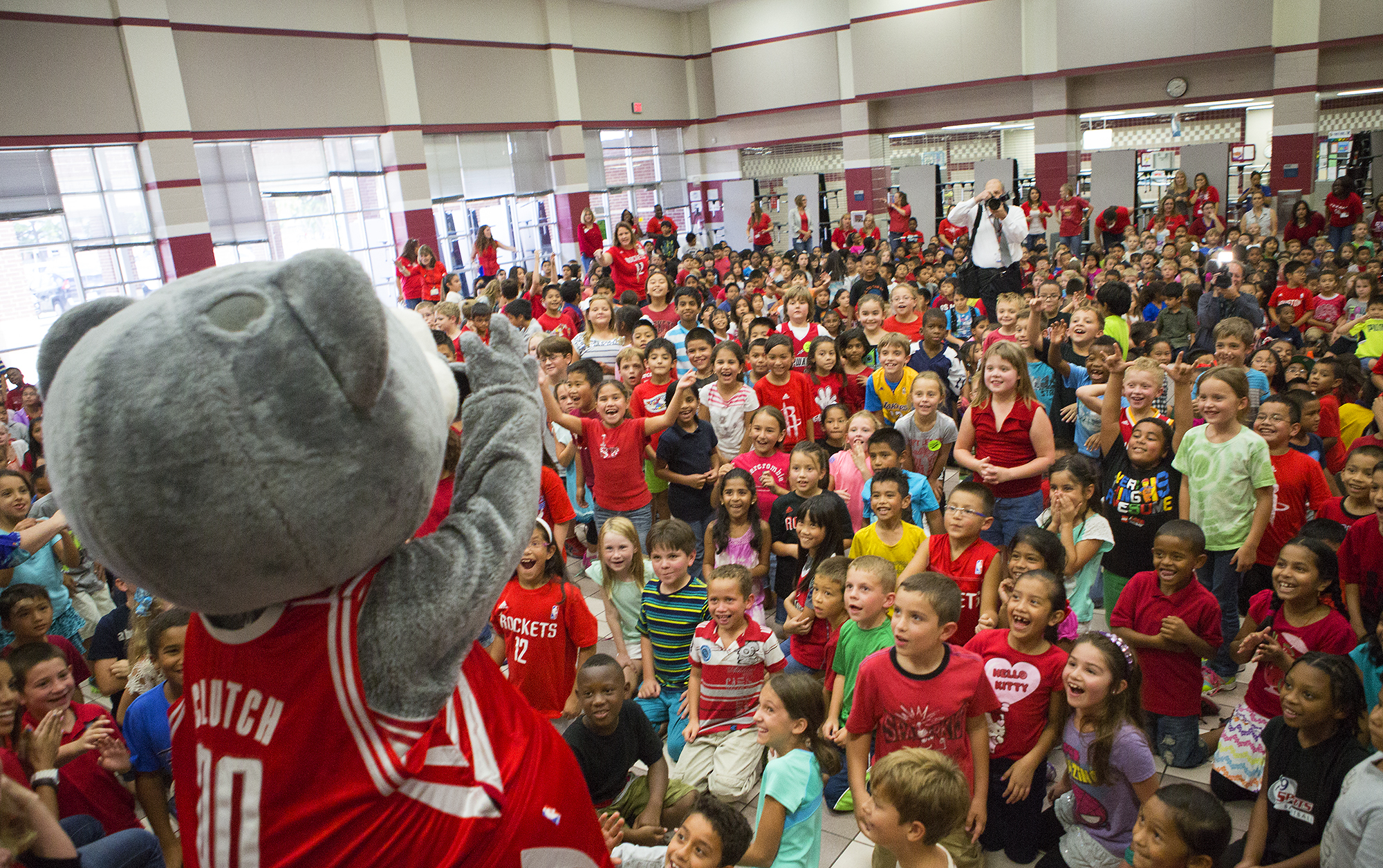 Houston Rockets: Best of Robert Boudwn – Clutch the Bear Moments