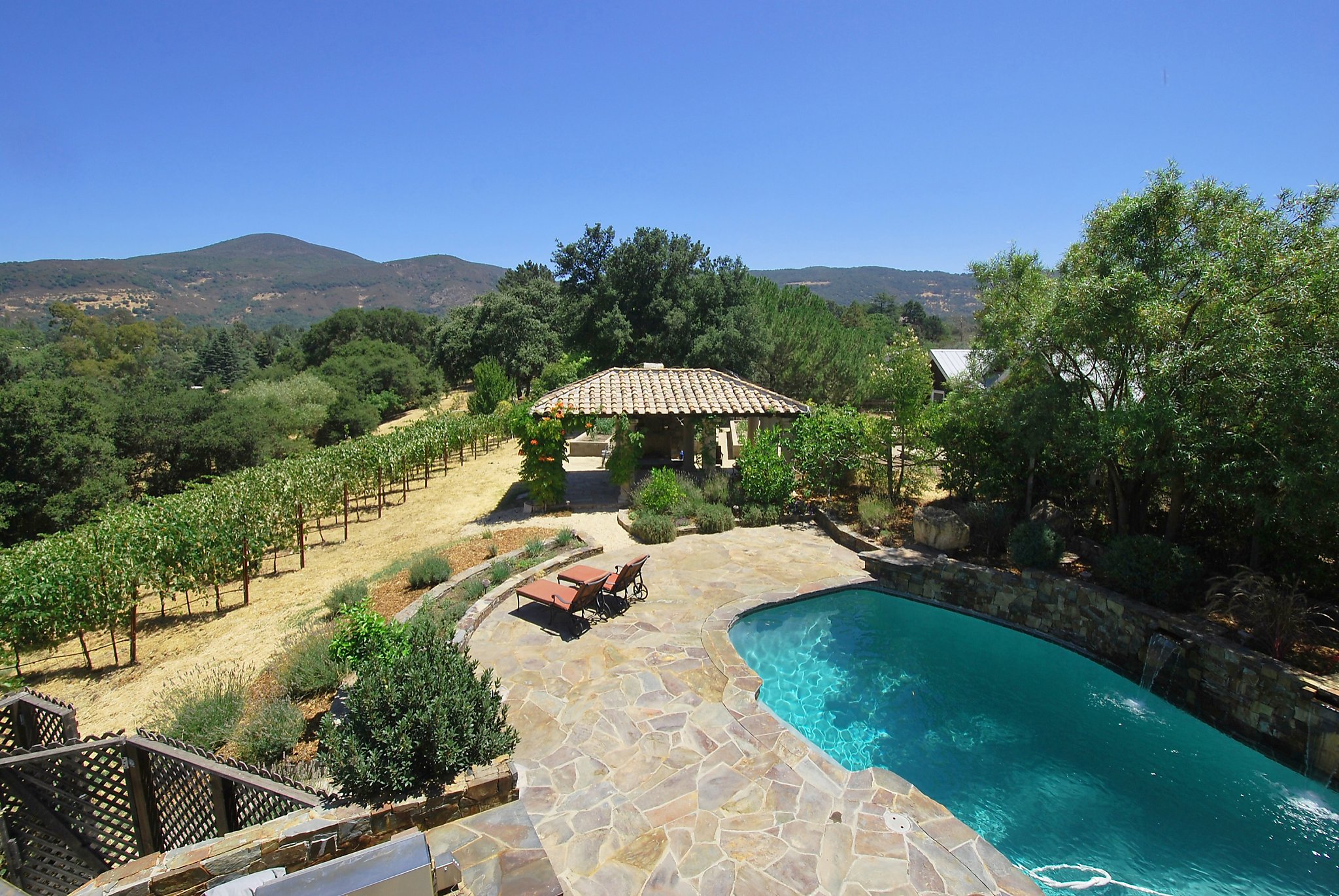 Tuscan villa in Napa includes vineyard, Florentine roof