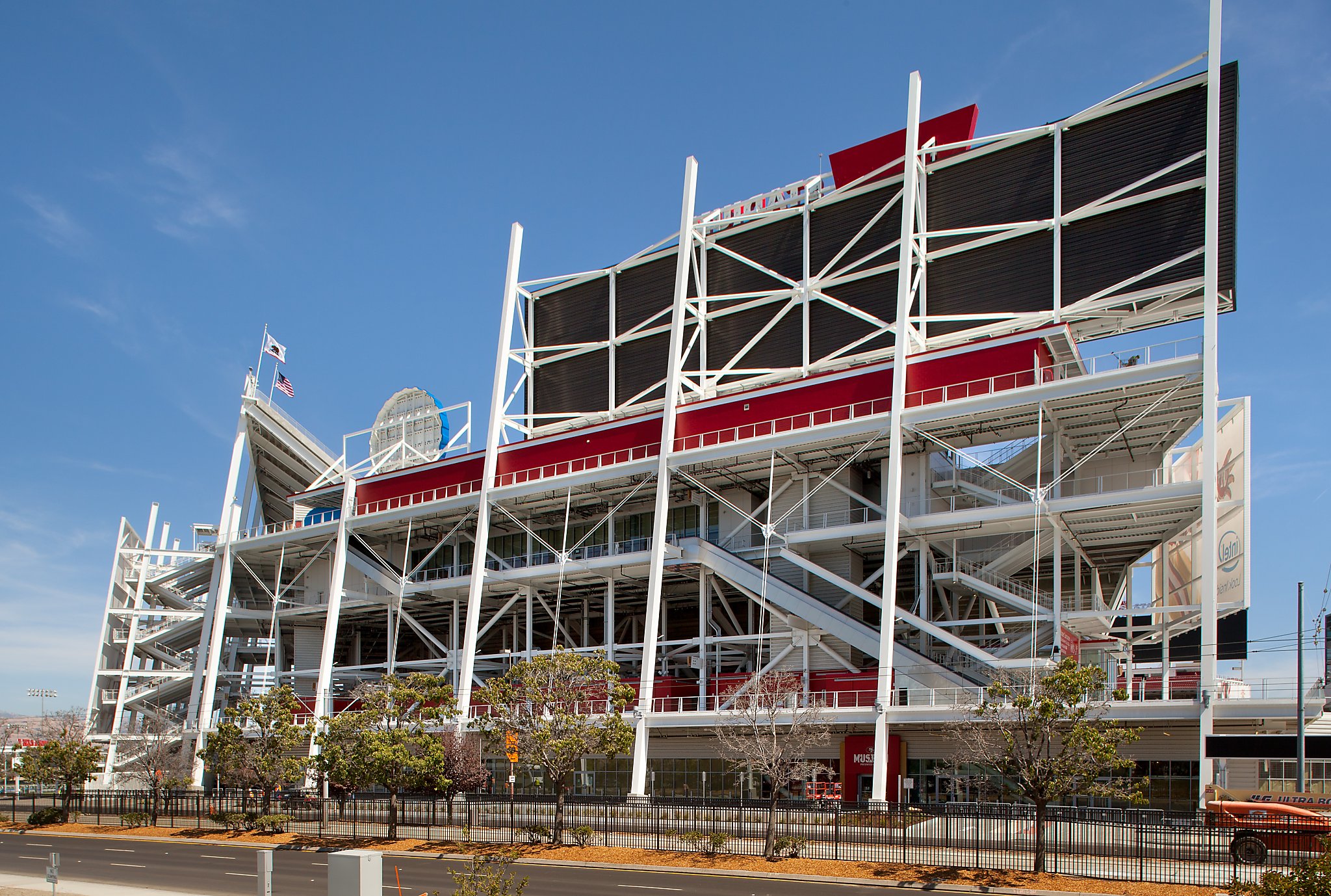 San Francisco 49ers consult medical experts to bring fans back to Levi's  Stadium - San José Spotlight