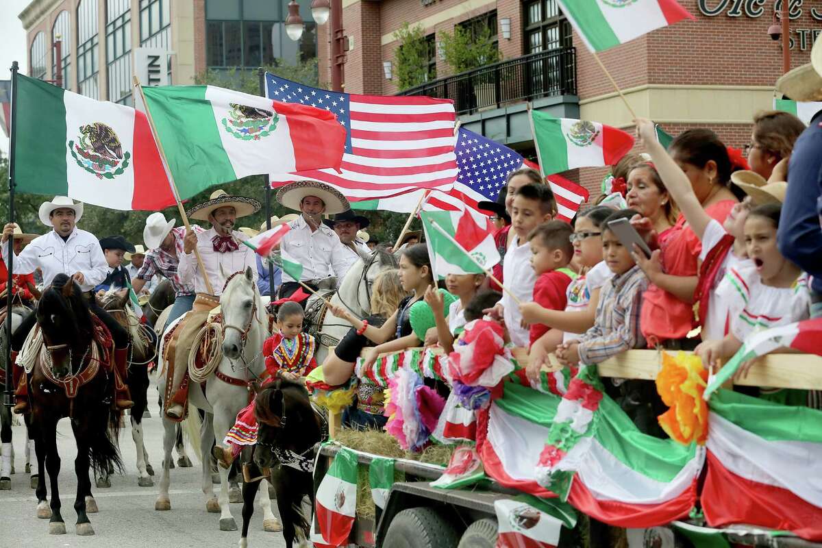 Fiesta Patrias International Parade