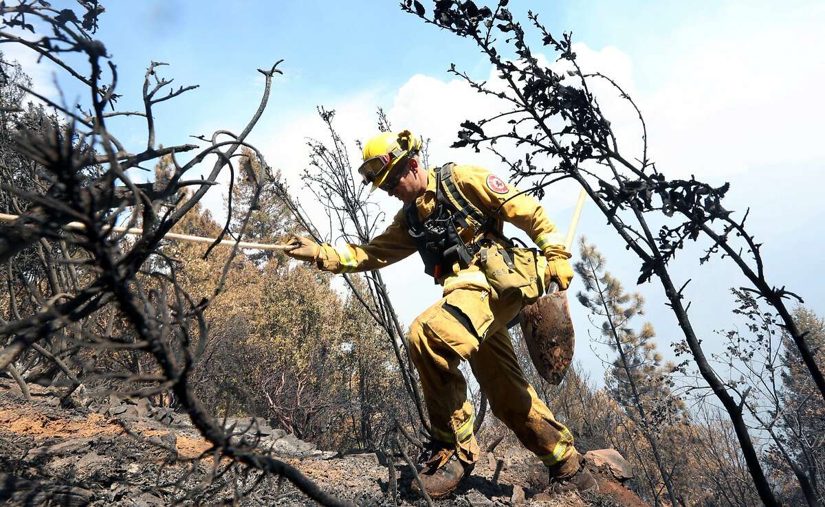 King Fire closes Highway 50, threatens 1,600 homes
