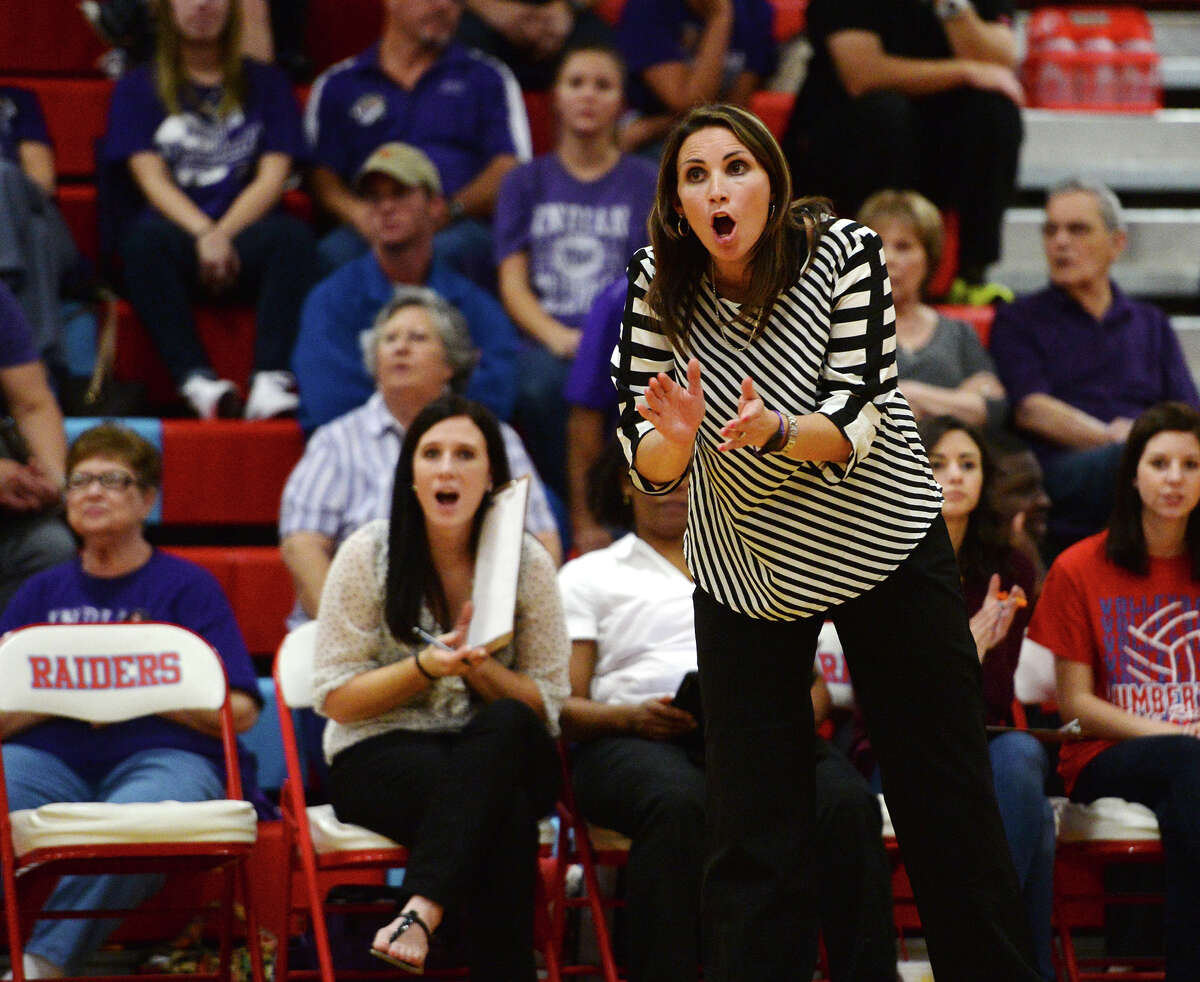 RockANoos go on the road and knock off Lumberton