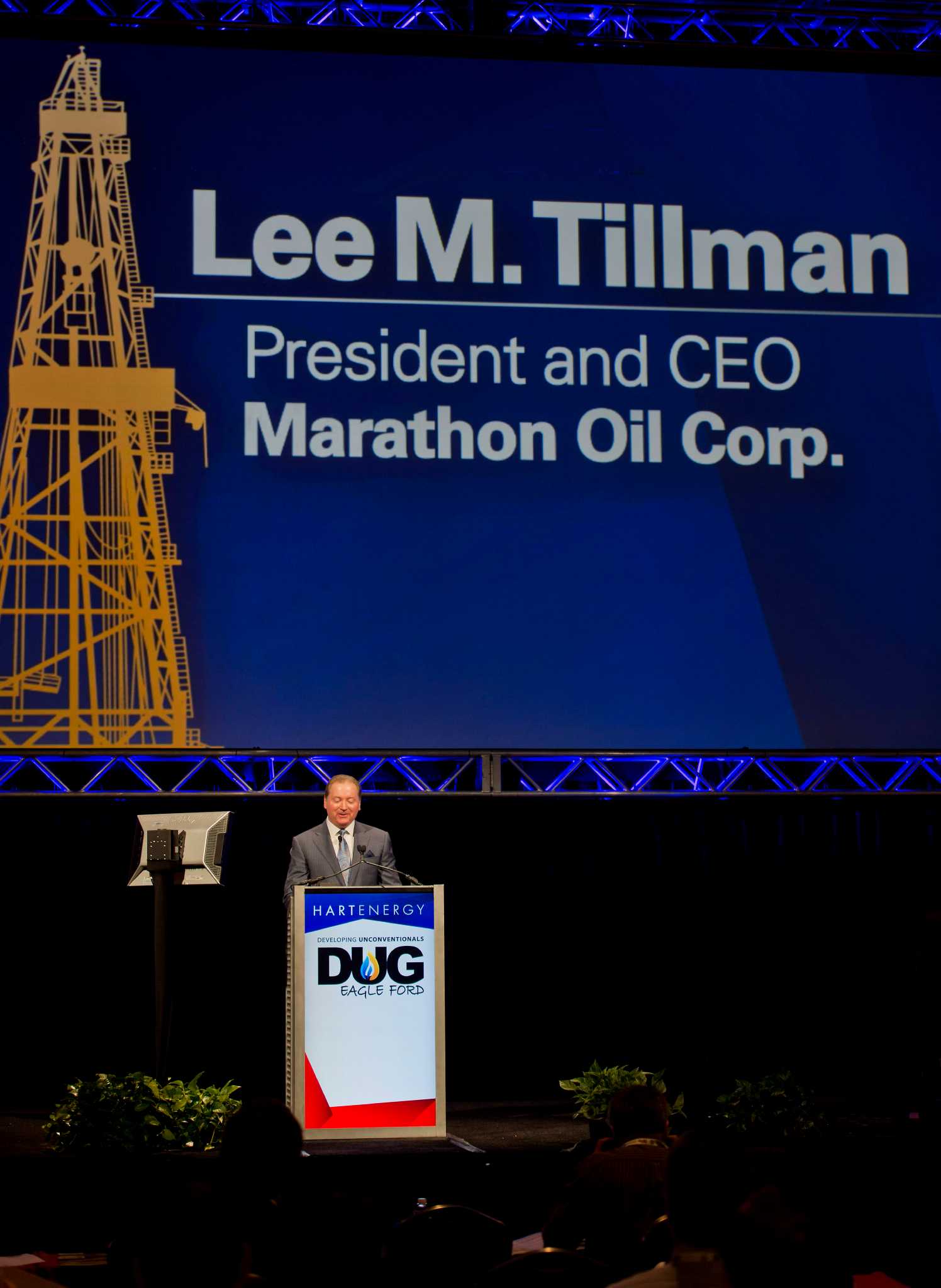 How many jobs in Texas are related to oil, gas? Go figure