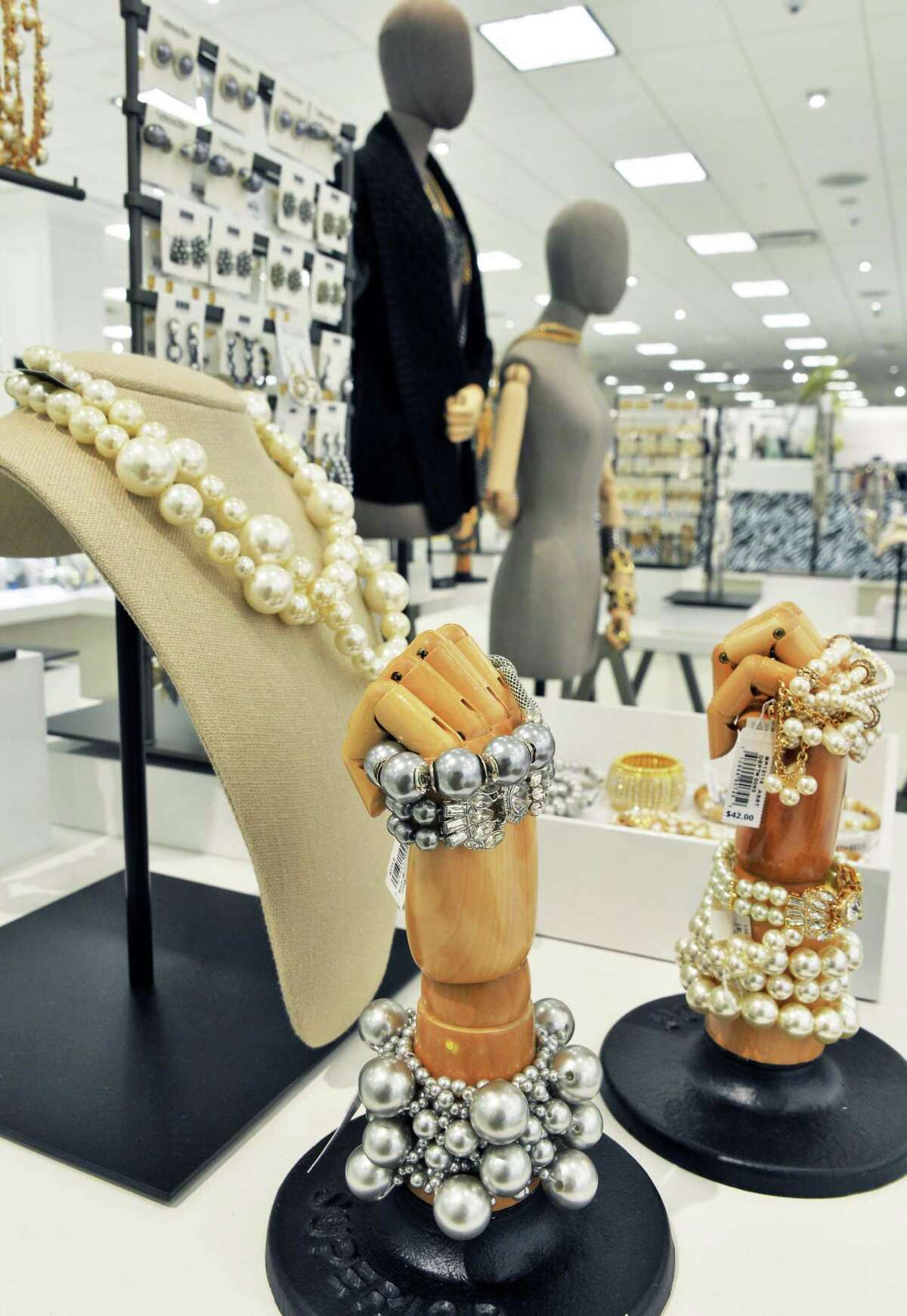 Lord & Taylor returns with a flourish