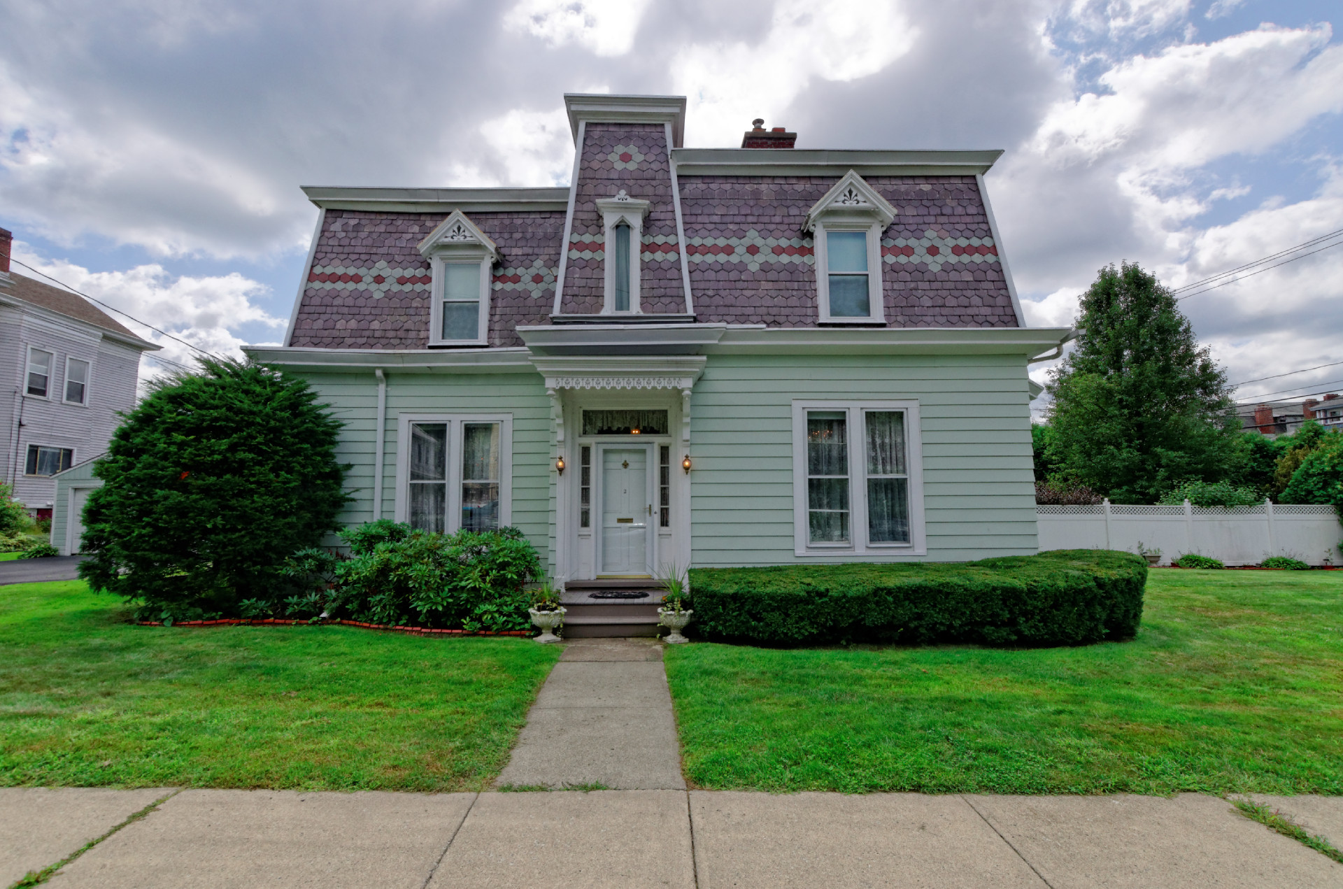 House of the Week Victorian in Troy