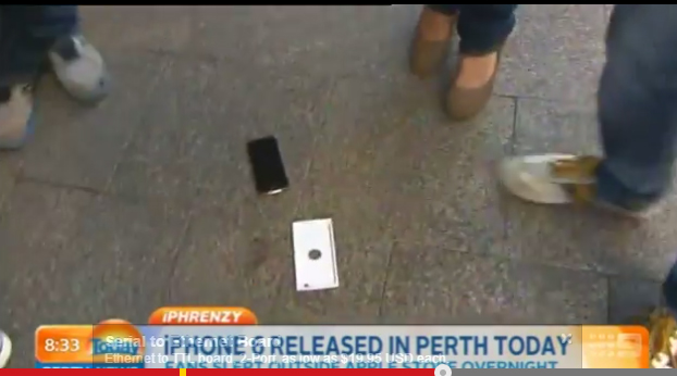 Guy Drops New Iphone 6 On Live Tv Crowd Gasps 