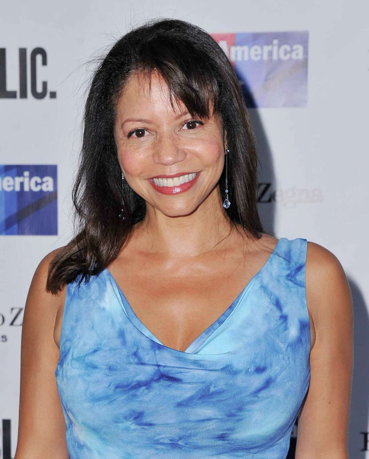 Next photo of Gloria Reuben