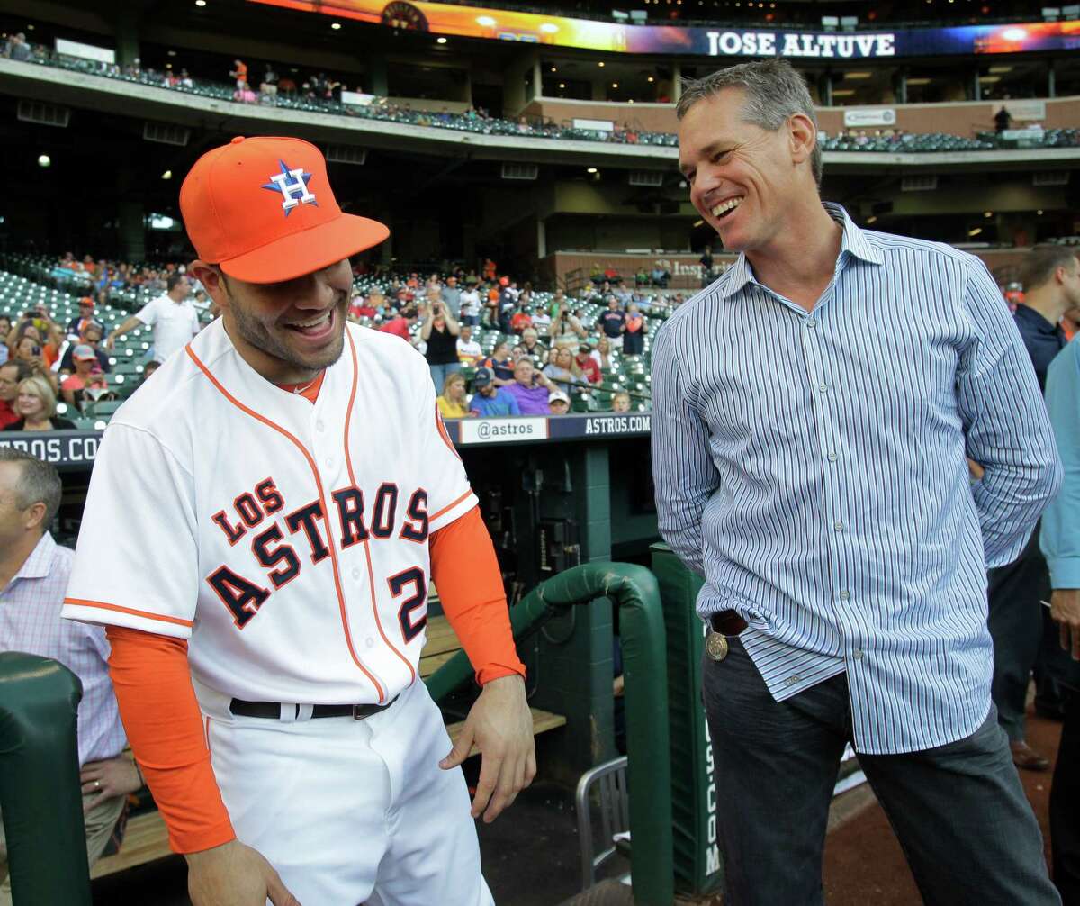 Jose Altuve broke Craig Biggio's hit record while Craig Biggio