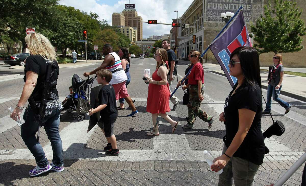 Texas 'Goddesses' Rally For Open-carry