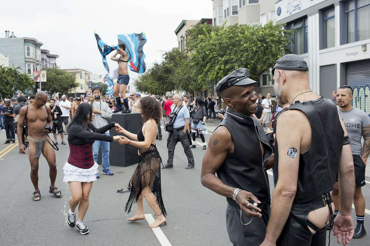 Kinky sex has its day at SFs Folsom Street Fair 
