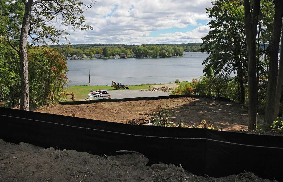 Opening waterfront to the public