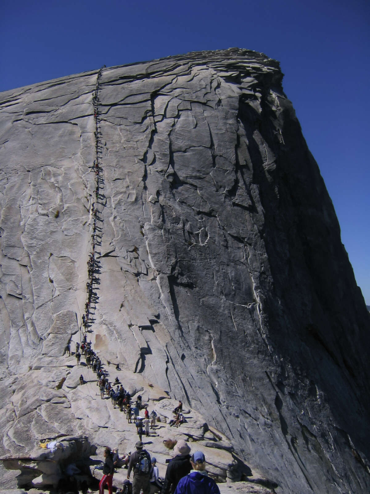 Lottery open to score Yosemite Half Dome cable permits