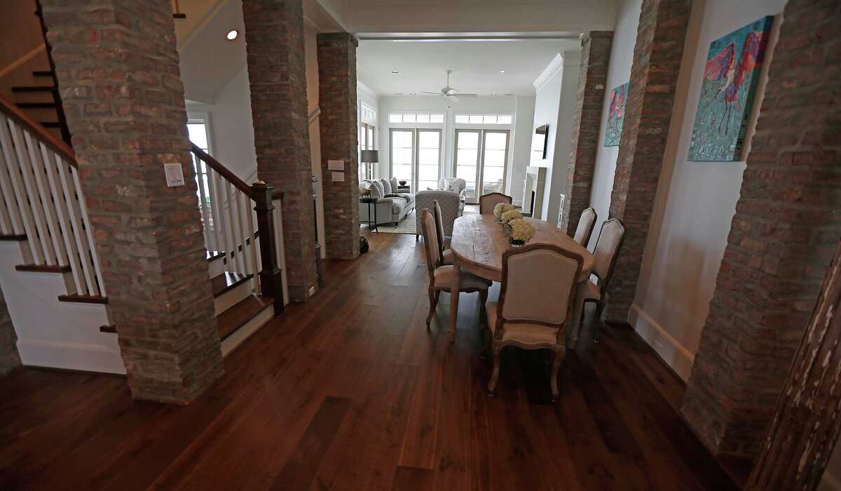 Stellar sunset inspired Houston couple to build a Tiki Island dream home