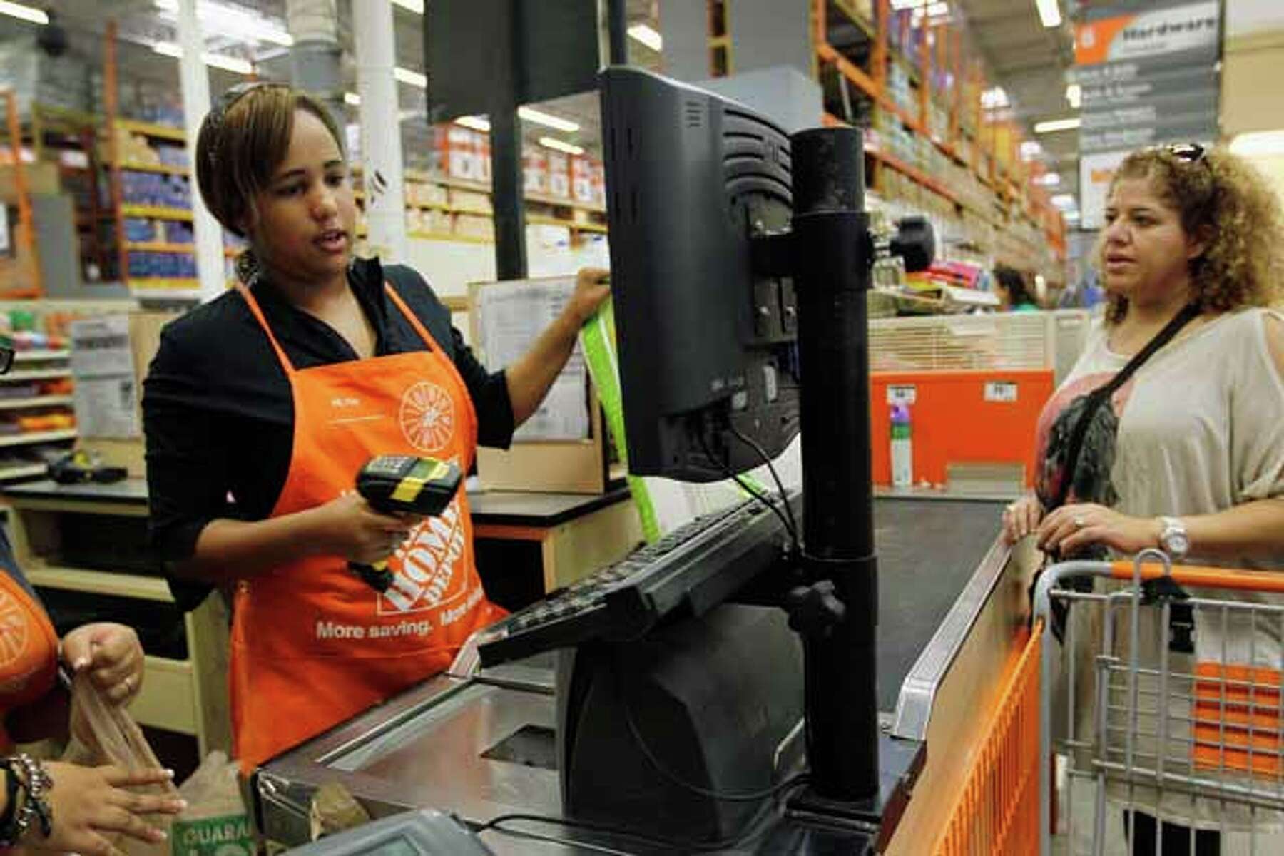Home Depot to hire 2,050 Houston-area workers