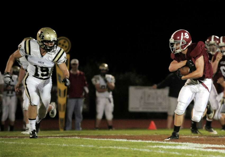 Hs Football Joel Barlow At Bethel