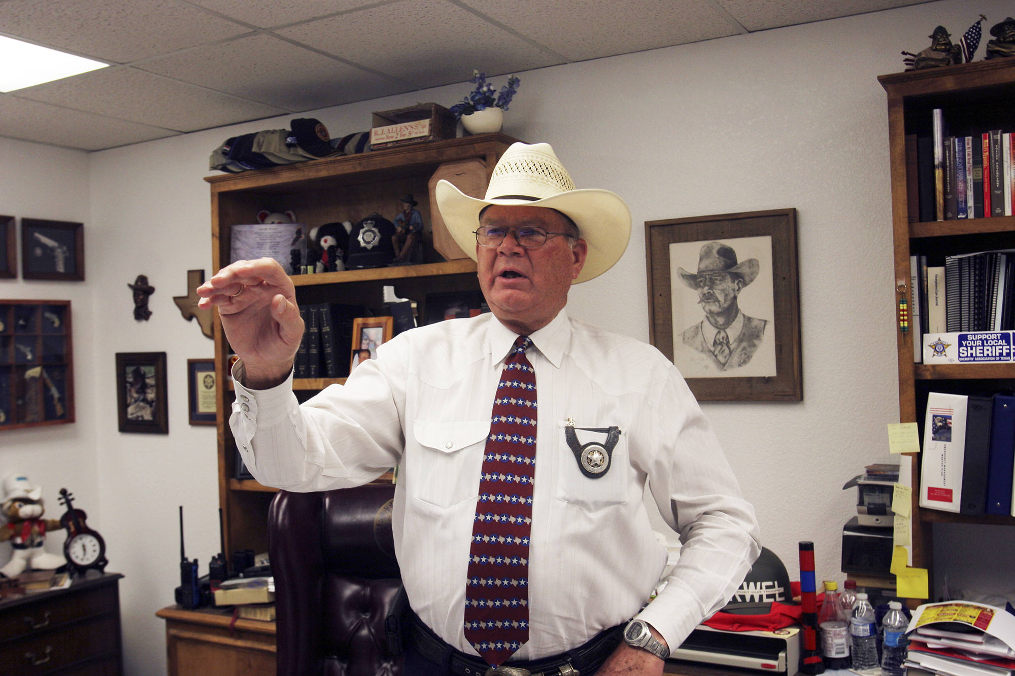 West Texas sheriff goes his own way