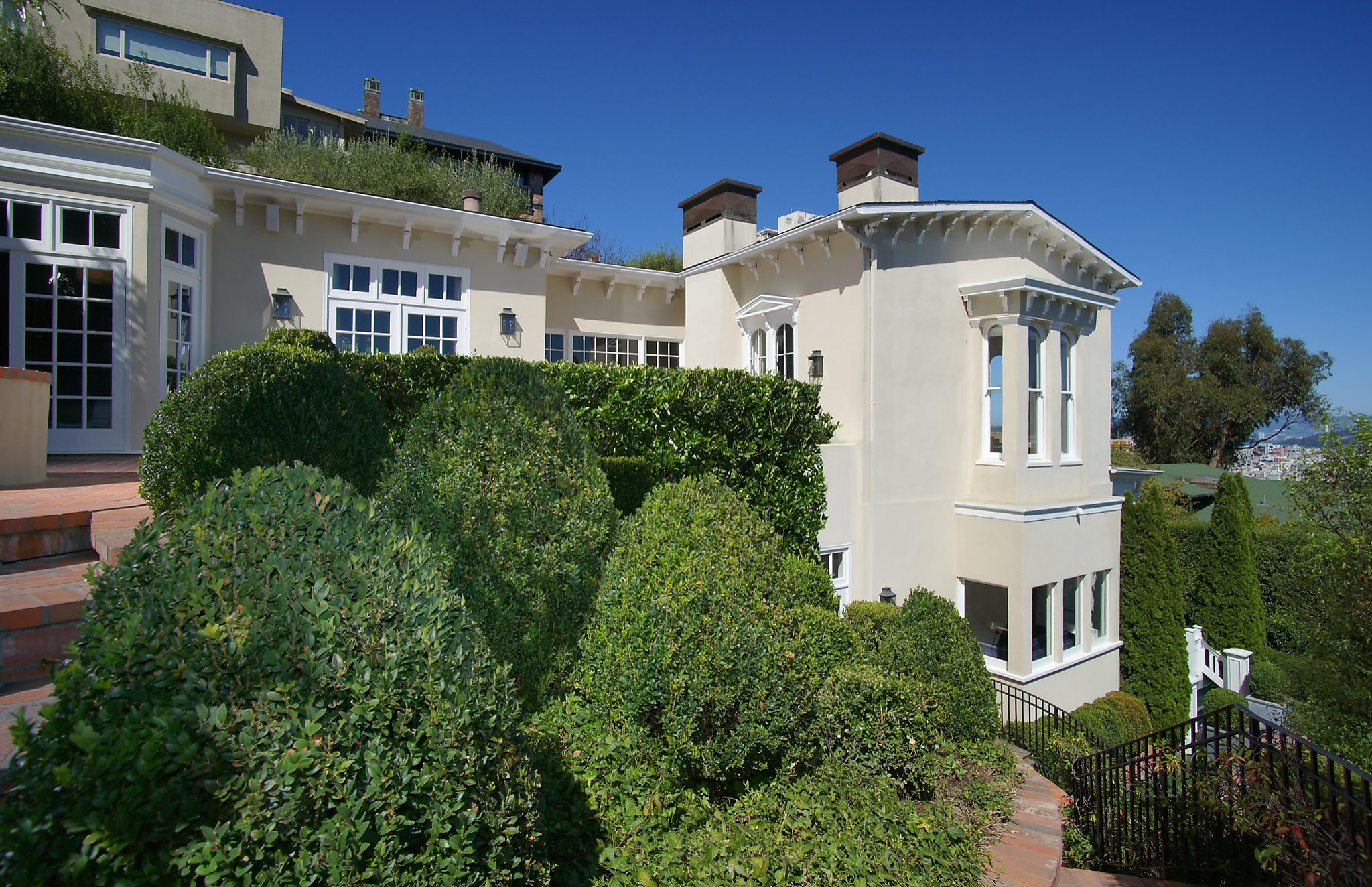 Oldest Italianate Villa in Russian Hill hits market