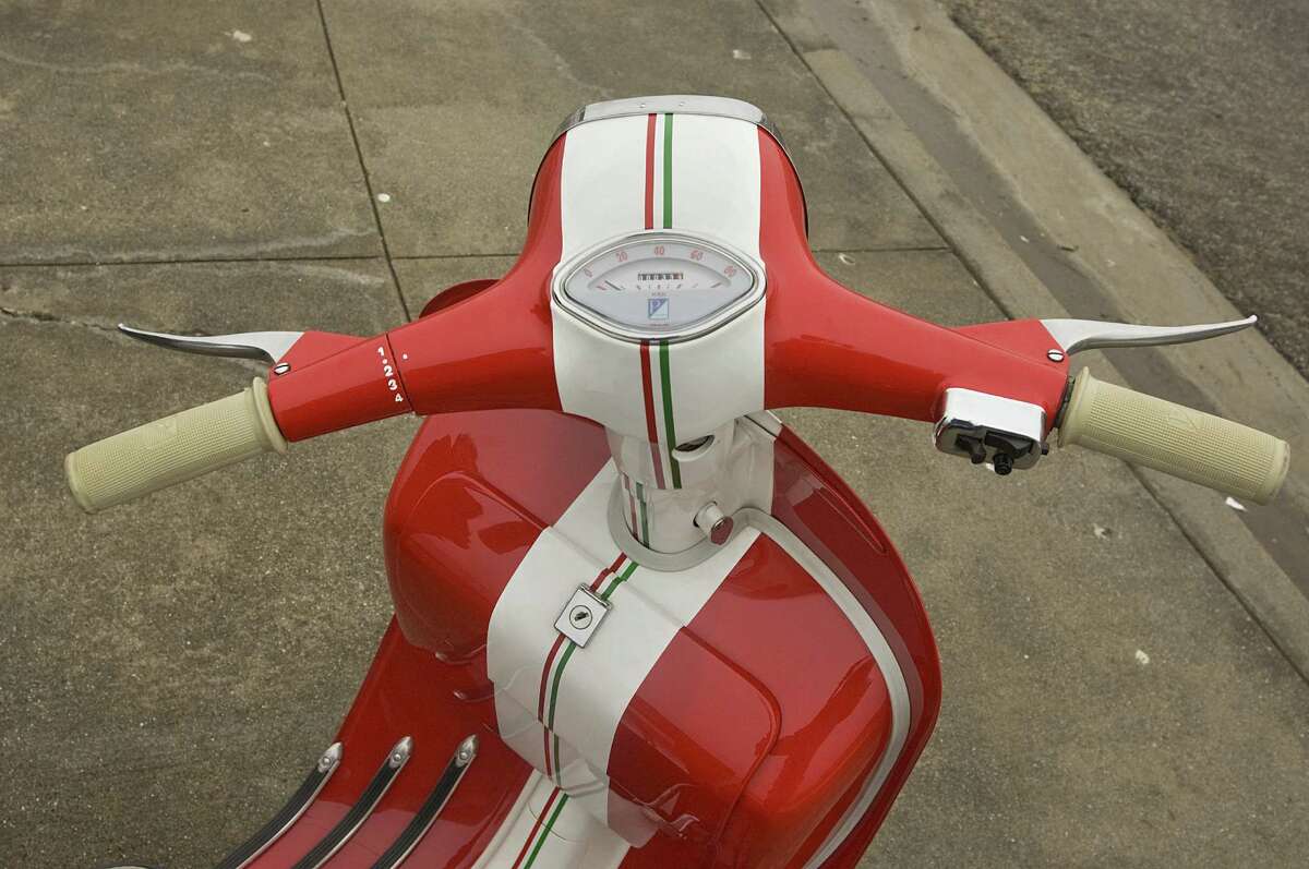 Falling in love restoring a vintage Vespa