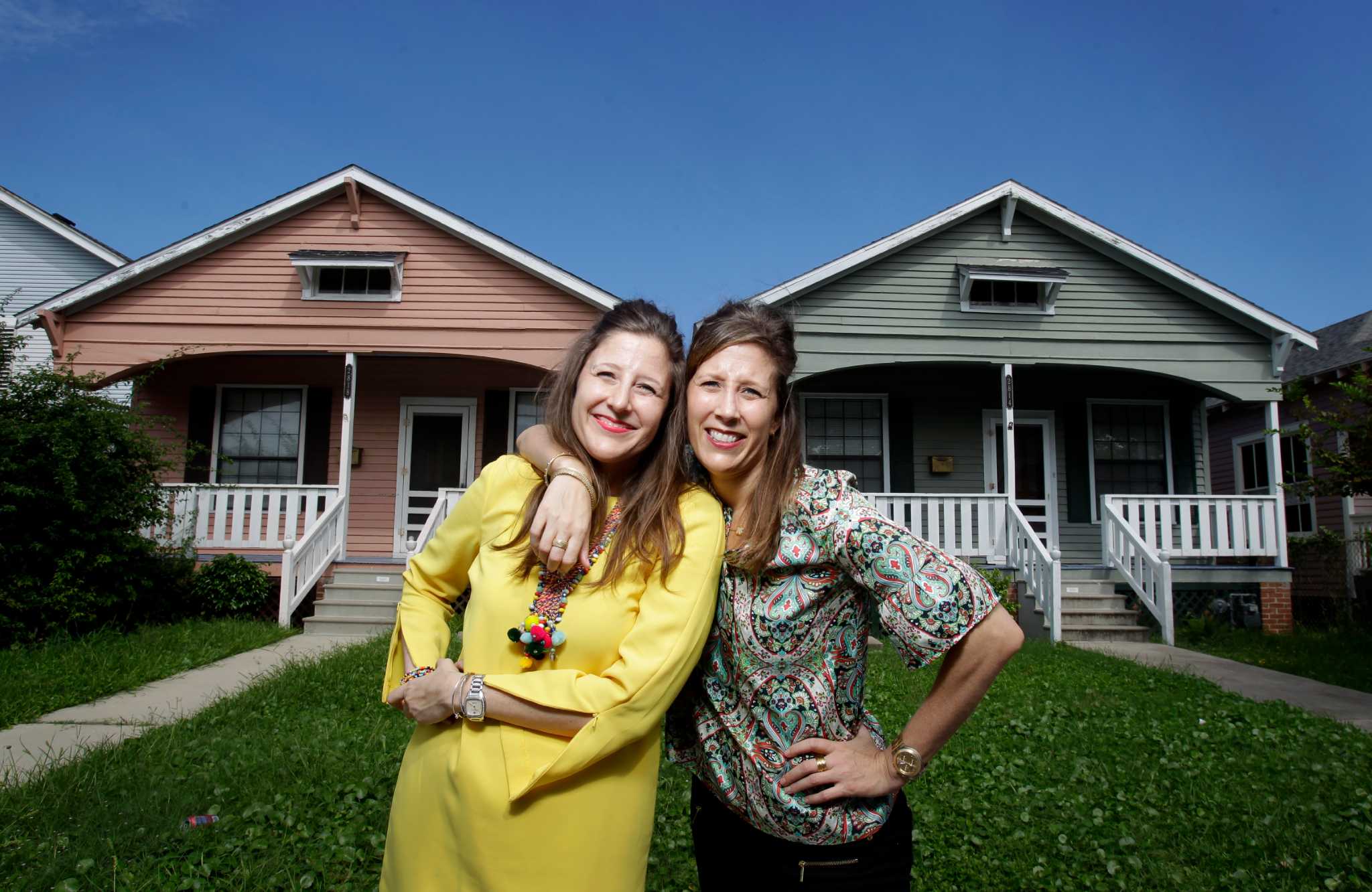 Identical twins find identical houses on Galveston