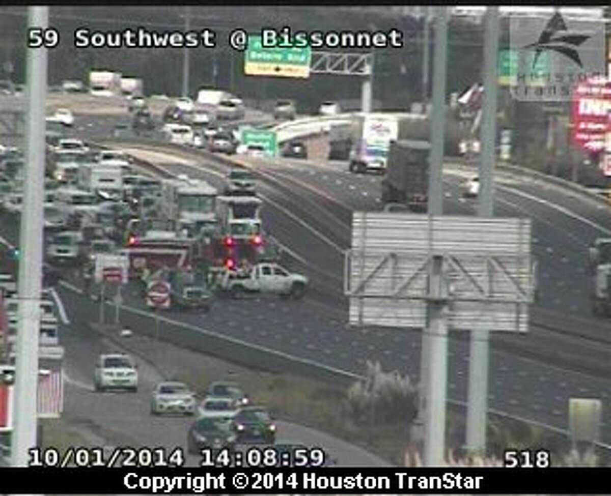 2-vehicle accident backing up traffic on Southwest Freeway