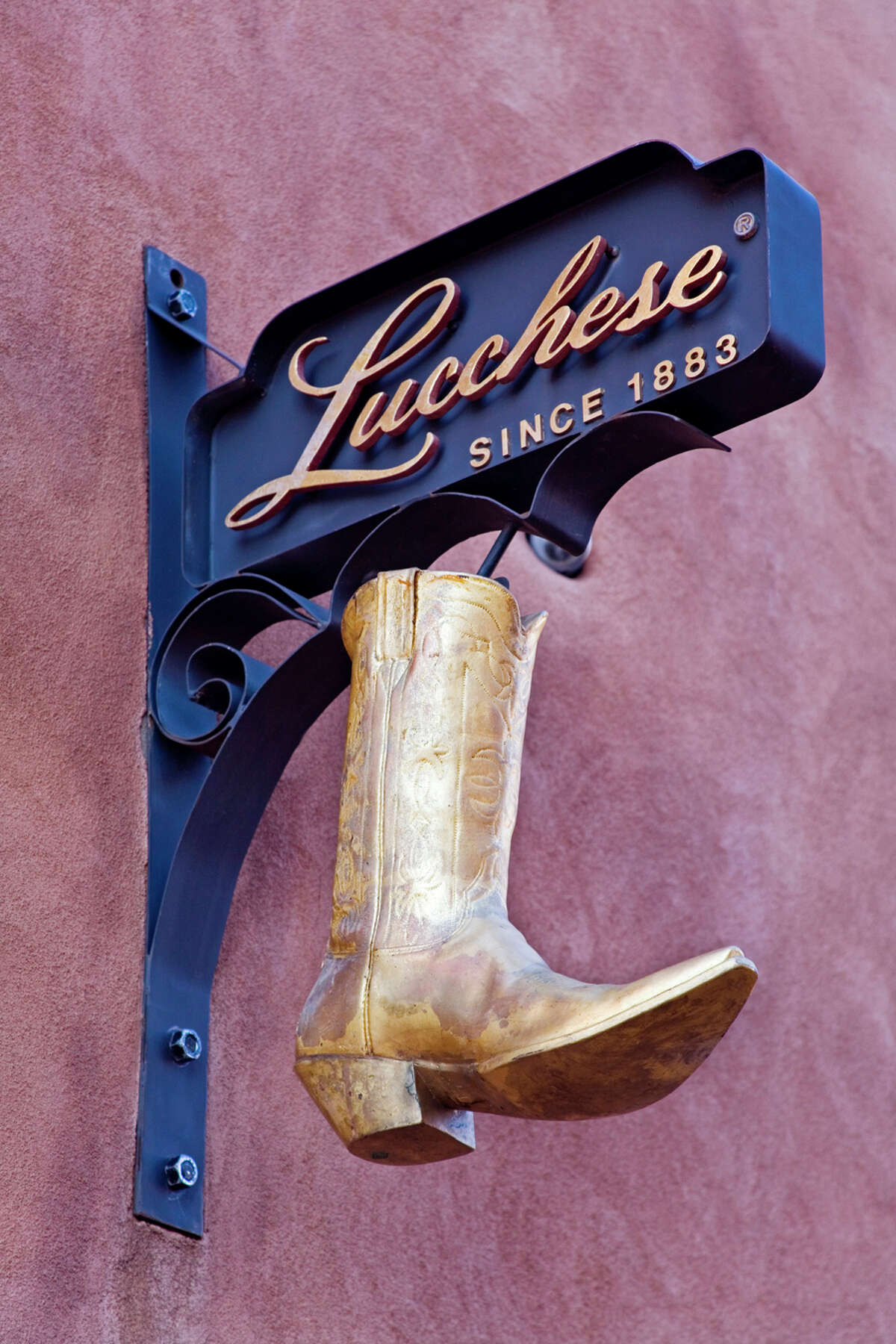 In the beginning... The company was founded in San Antonio 1883 by Salvatore Lucchese and his brother Joseph. 