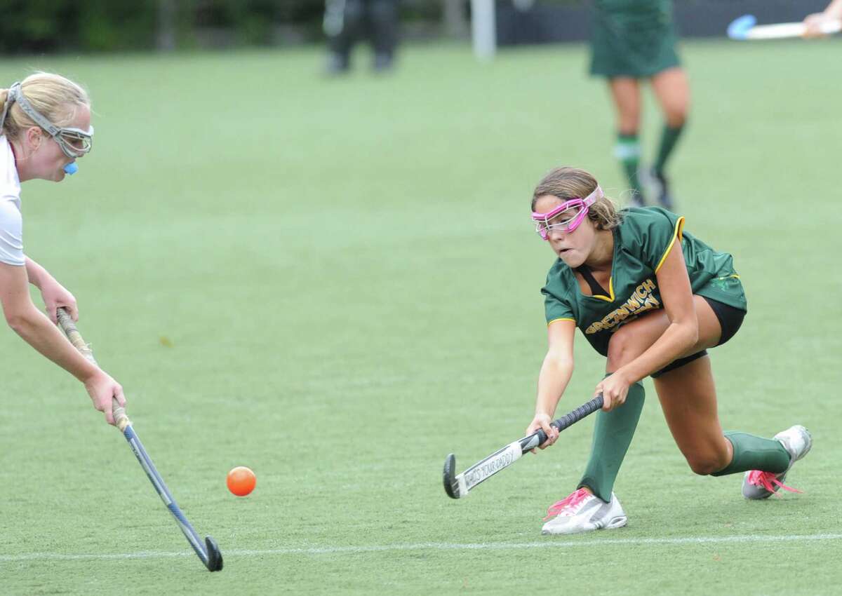 Greenwich Academy field hockey team turns away Taft