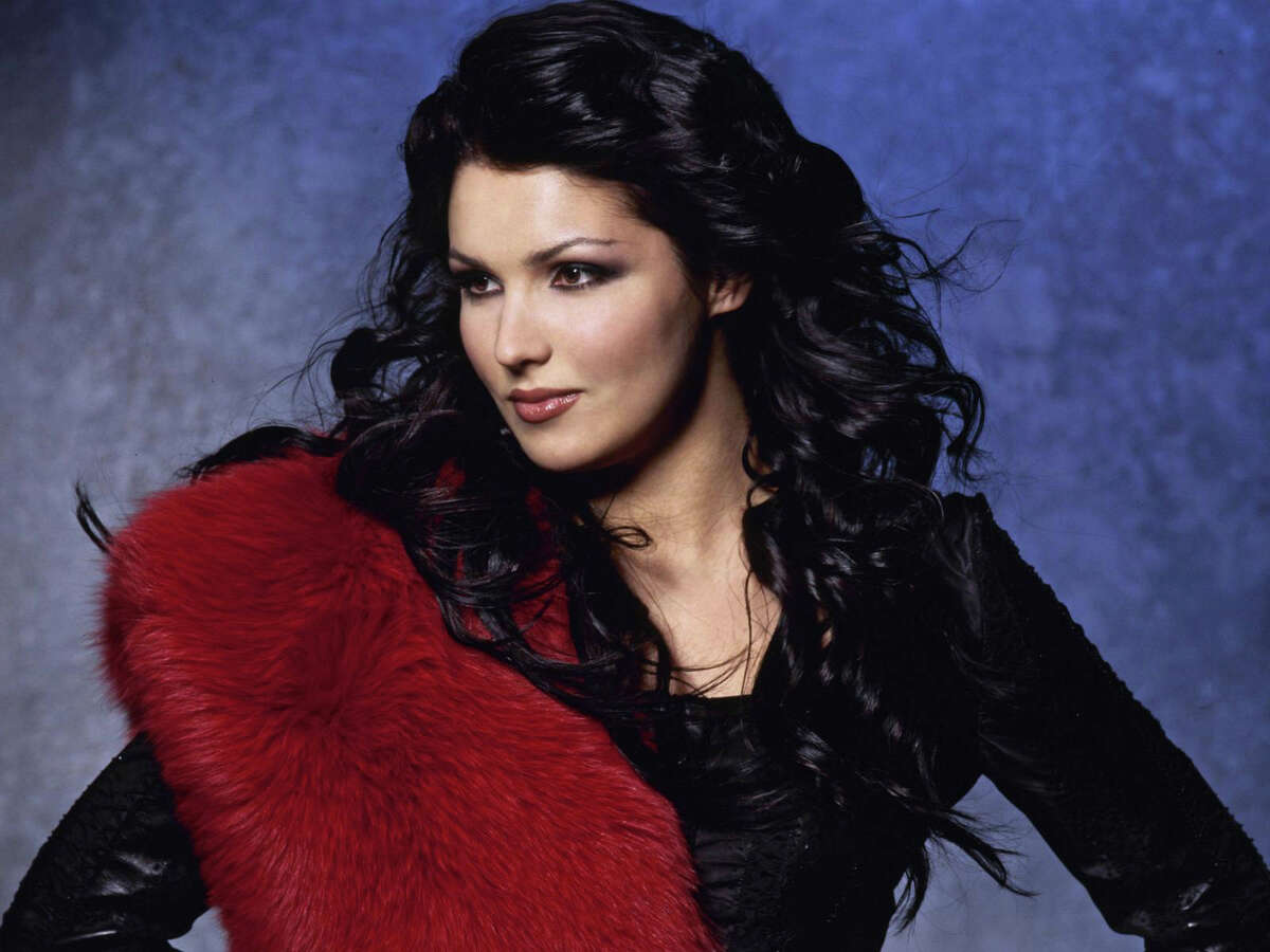 Anna Netrebko is starring in the Met HD production of "Macbeth" on Oct. 11
